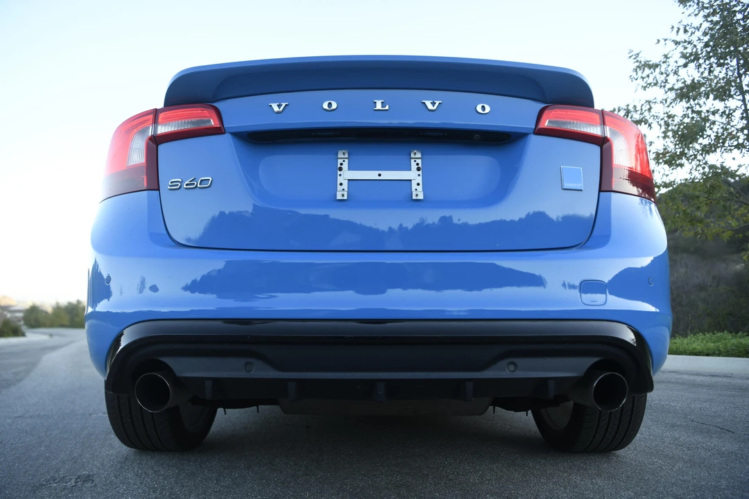 2017 Volvo S60 2nd Gen - Image 18 of 31