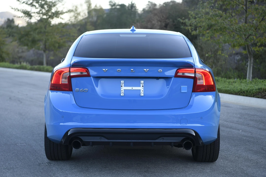 2017 Volvo S60 2nd Gen - Image 14 of 31