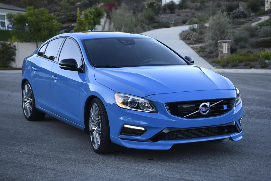 2017 Volvo S60 2nd Gen - Image 24 of 31
