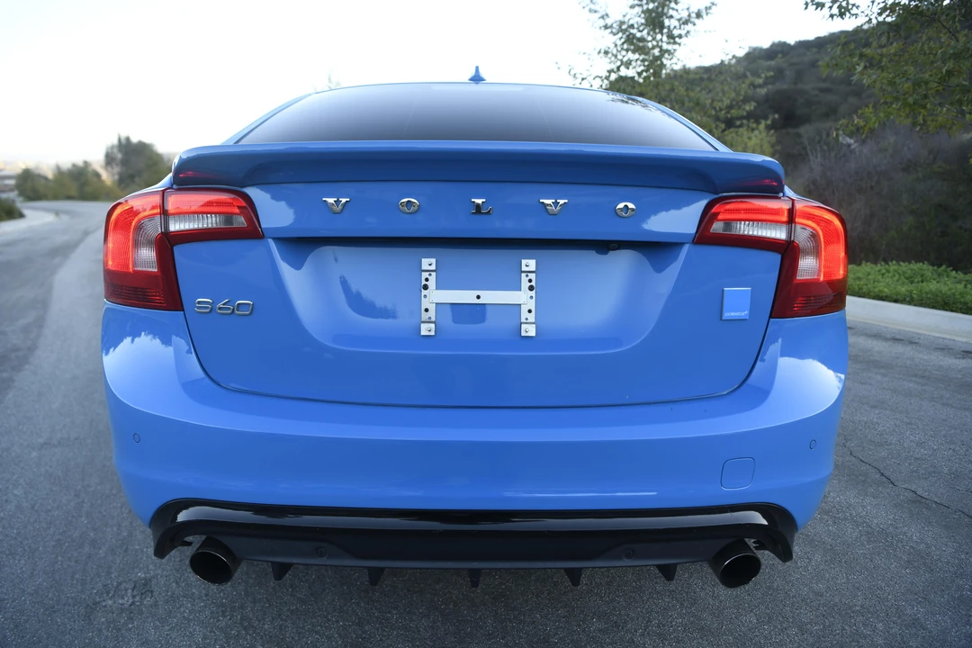 2017 Volvo S60 2nd Gen - Image 15 of 31