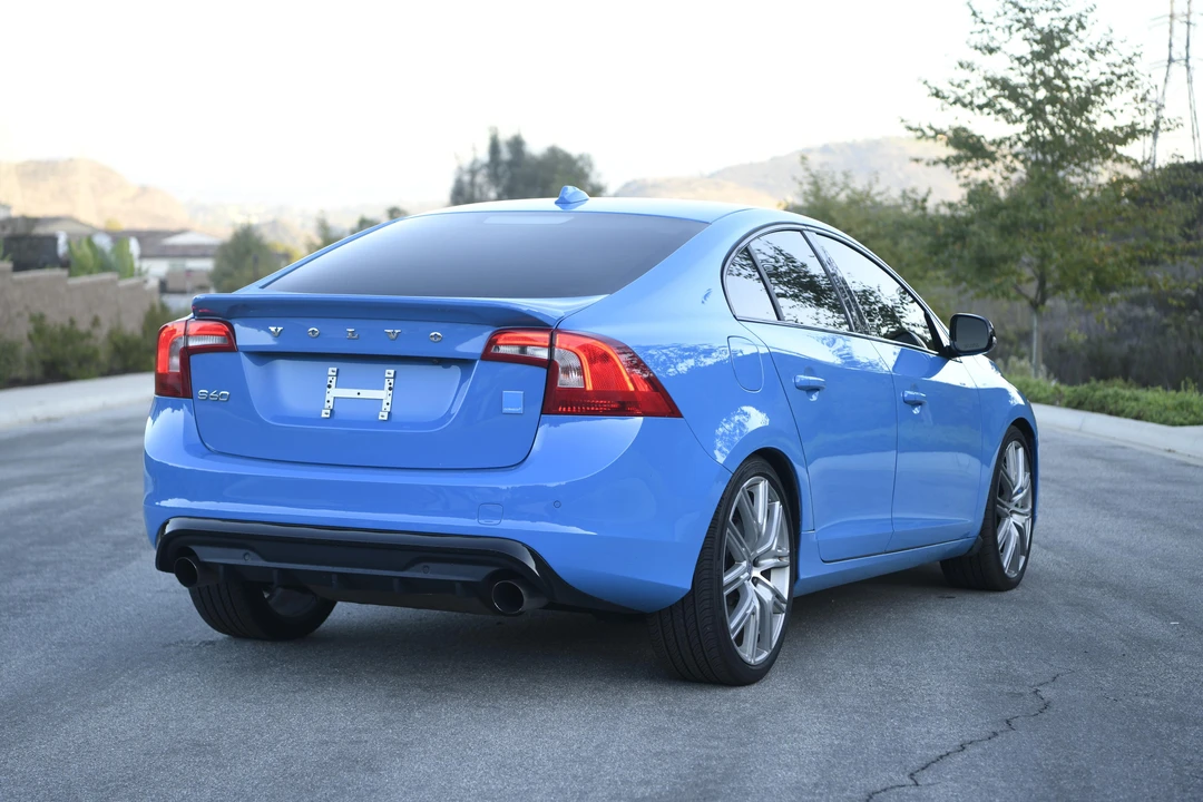 2017 Volvo S60 2nd Gen - Image 19 of 31