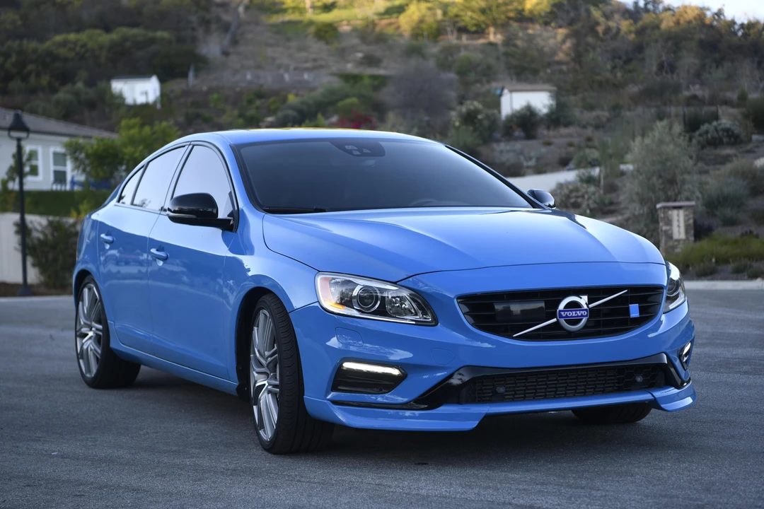 2017 Volvo S60 2nd Gen - Image 25 of 31