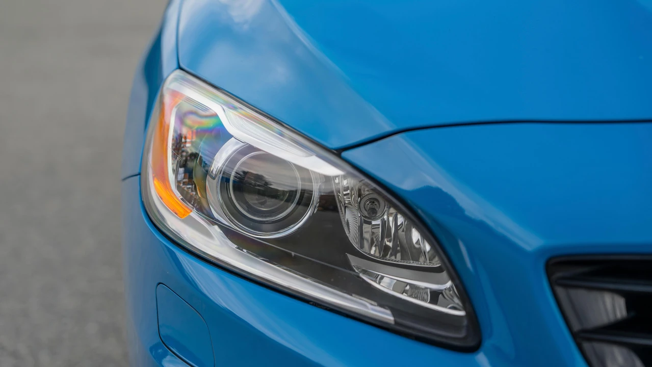 2017 Volvo S60 2nd Gen - Image 19 of 31