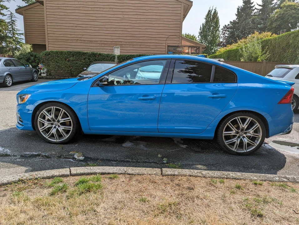2017 Volvo S60 2nd Gen - Image 11 of 31