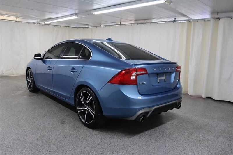 2017 Volvo S60 2nd Gen - Image 4 of 27