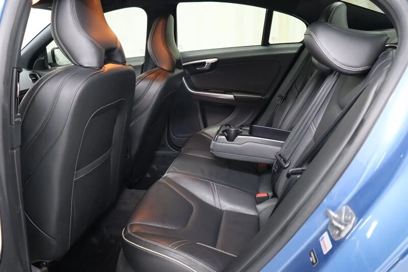 2017 Volvo S60 2nd Gen - Image 22 of 27