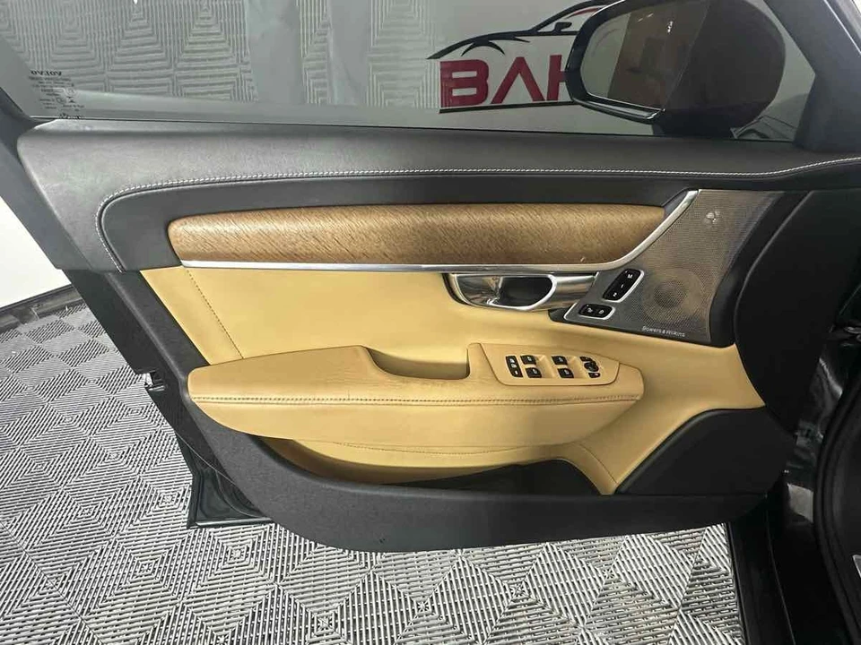 2017 Volvo S90 - Image 15 of 21