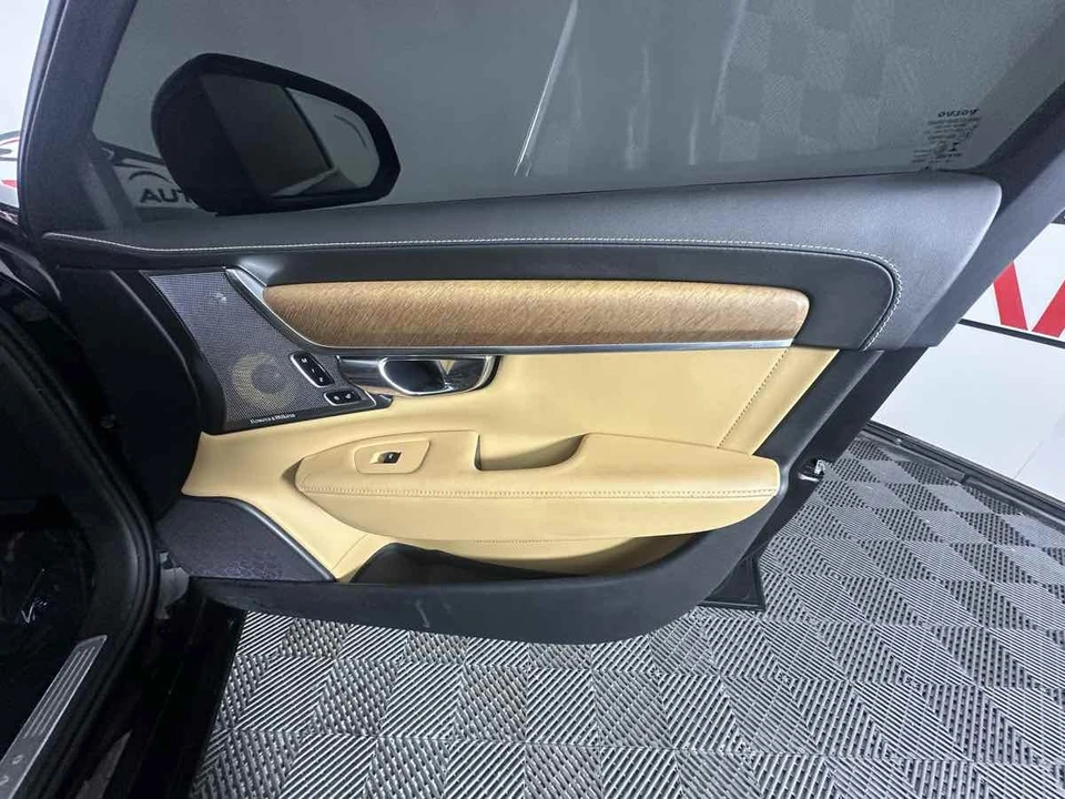 2017 Volvo S90 - Image 16 of 21
