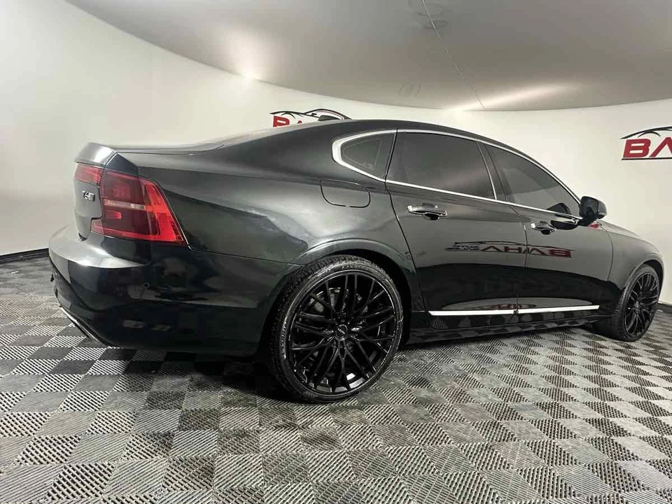 2017 Volvo S90 - Image 9 of 21