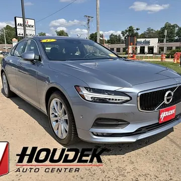 2017 Volvo S90 Momentum