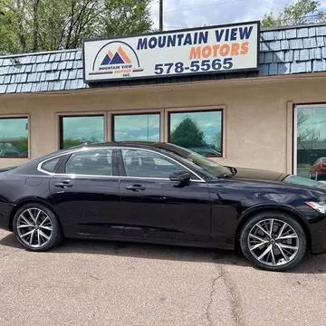 2017 Volvo S90