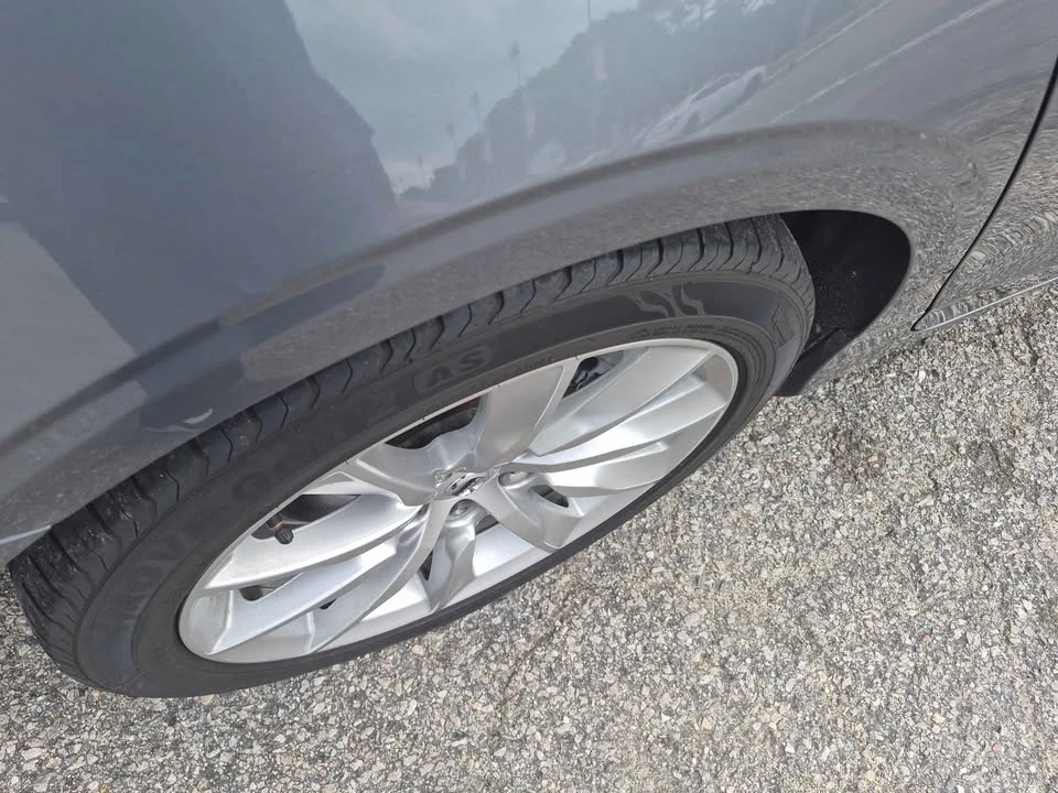 2017 Volvo S90 - Image 8 of 14