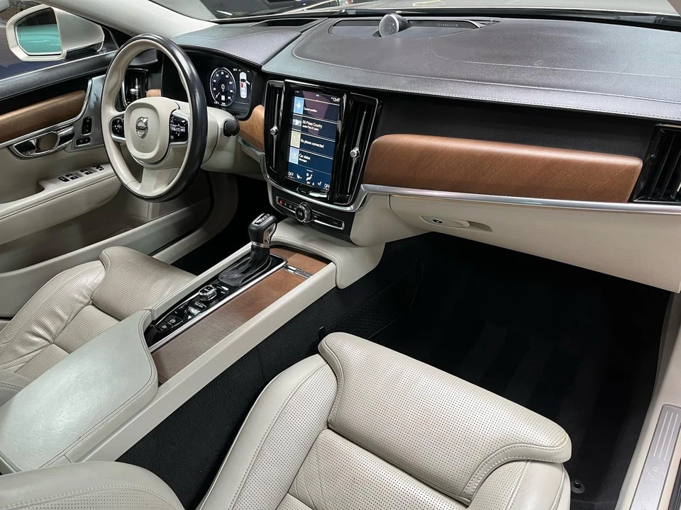 2017 Volvo S90 - Image 11 of 21