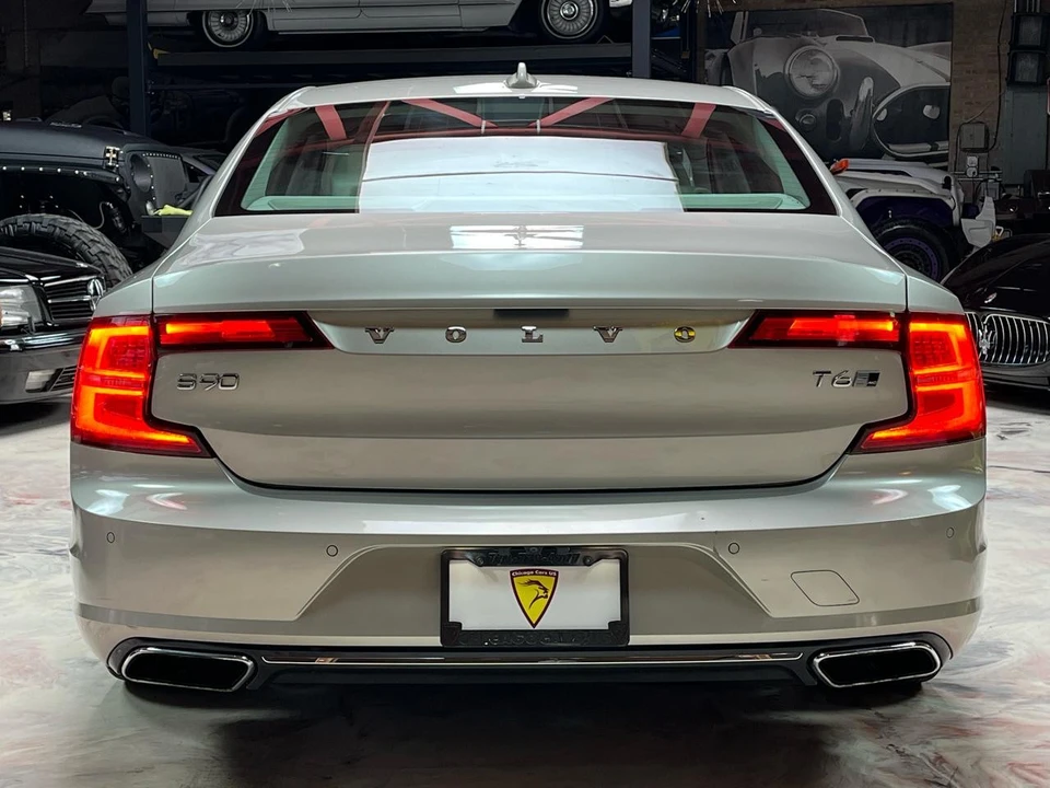 2017 Volvo S90 - Image 8 of 21