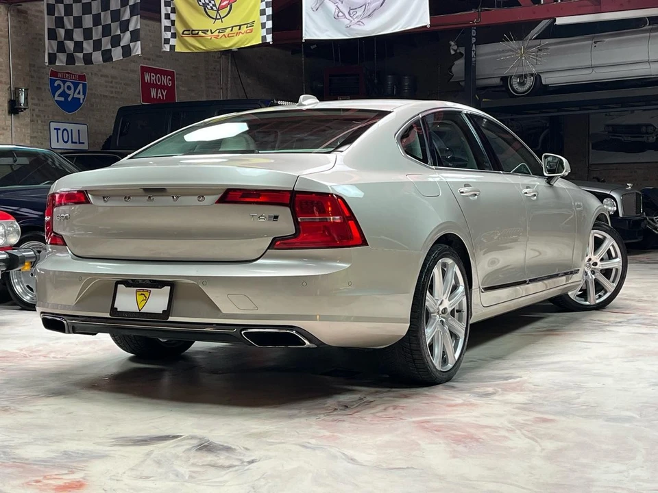 2017 Volvo S90 - Image 4 of 21
