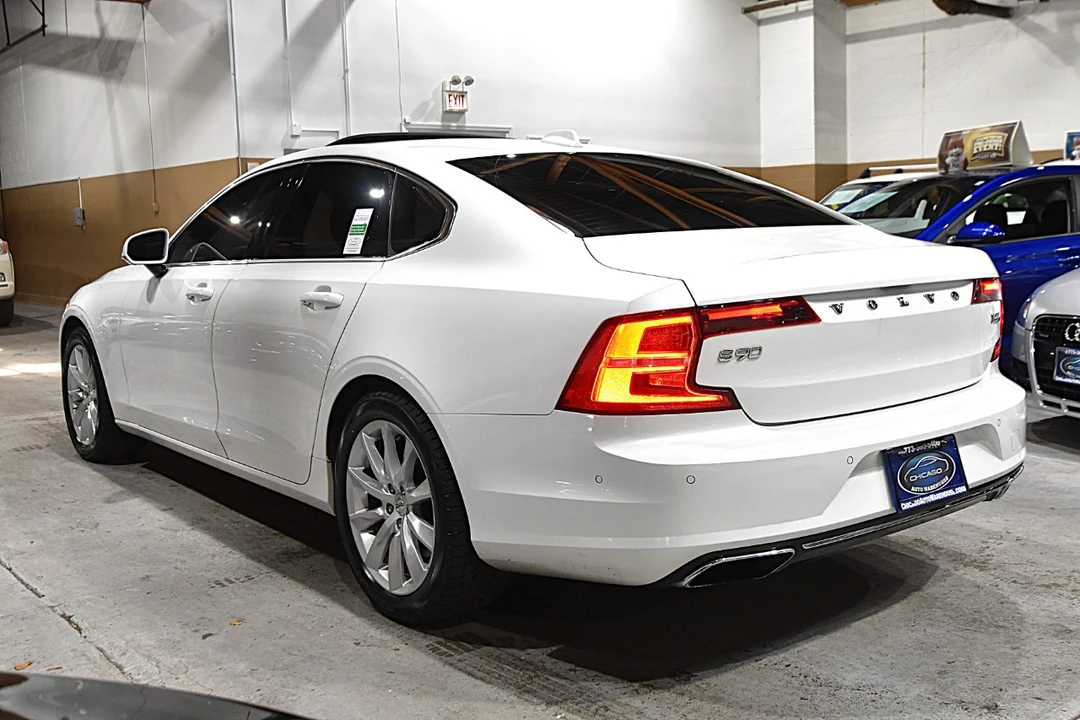 2017 Volvo S90 - Image 11 of 21