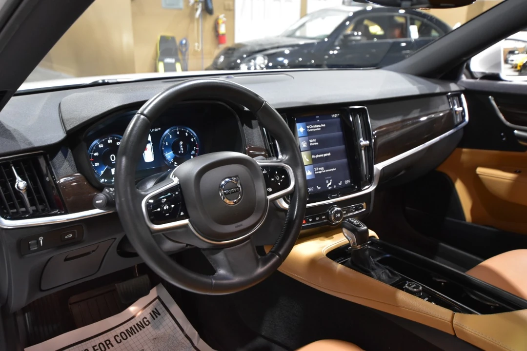 2017 Volvo S90 - Image 17 of 21