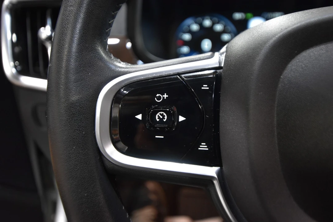2017 Volvo S90 - Image 19 of 21