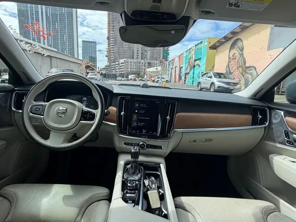 2017 Volvo S90 - Image 16 of 20