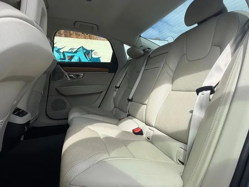 2017 Volvo S90 - Image 18 of 20