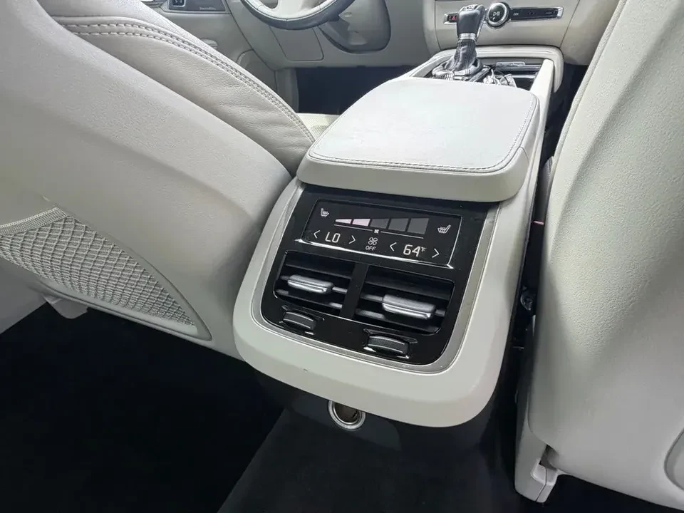 2017 Volvo S90 - Image 14 of 20