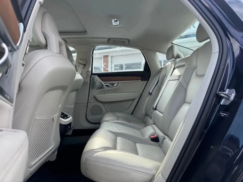 2017 Volvo S90 - Image 11 of 12