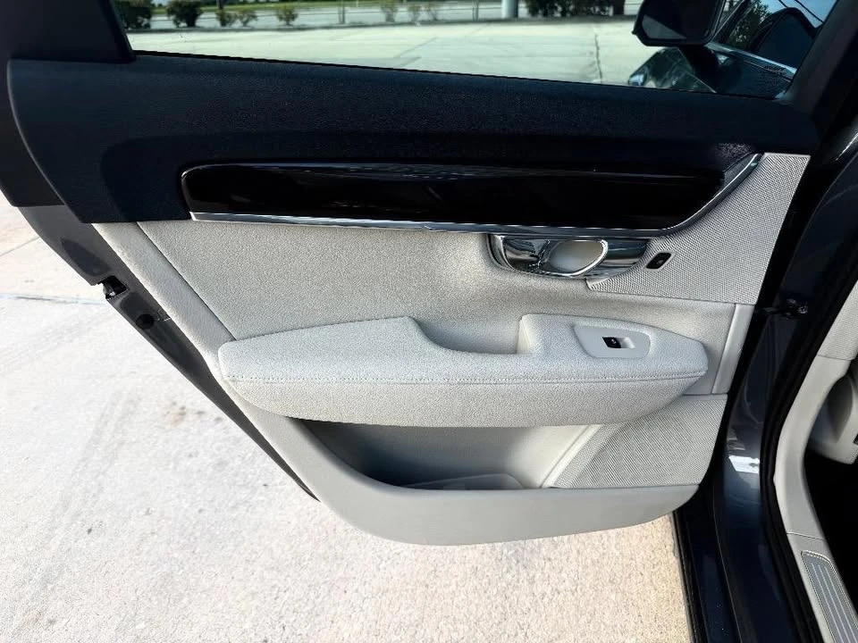 2017 Volvo S90 - Image 14 of 20