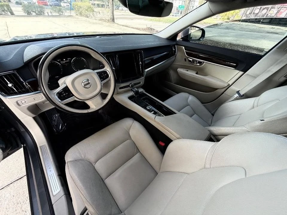 2017 Volvo S90 - Image 10 of 20