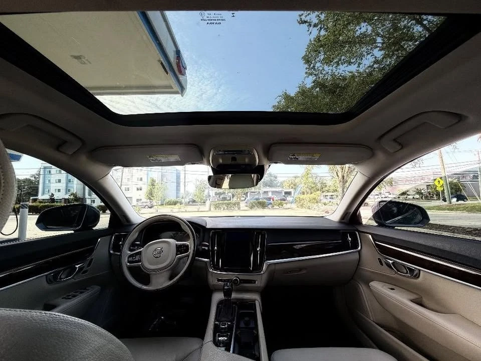 2017 Volvo S90 - Image 16 of 20