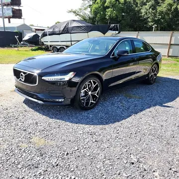 2017 Volvo S90 T6 Momentum Sedan 4D