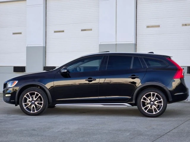 2017 Volvo V60 1st Gen - Image 5 of 21