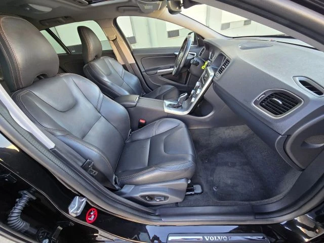 2017 Volvo V60 1st Gen - Image 20 of 21