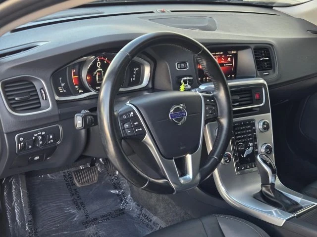 2017 Volvo V60 1st Gen - Image 11 of 21