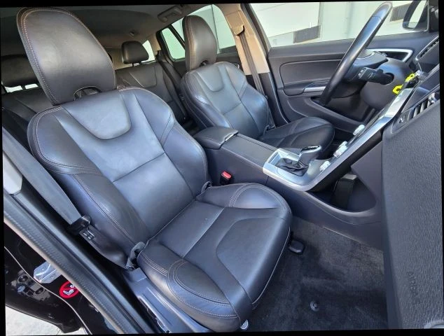2017 Volvo V60 1st Gen - Image 21 of 21