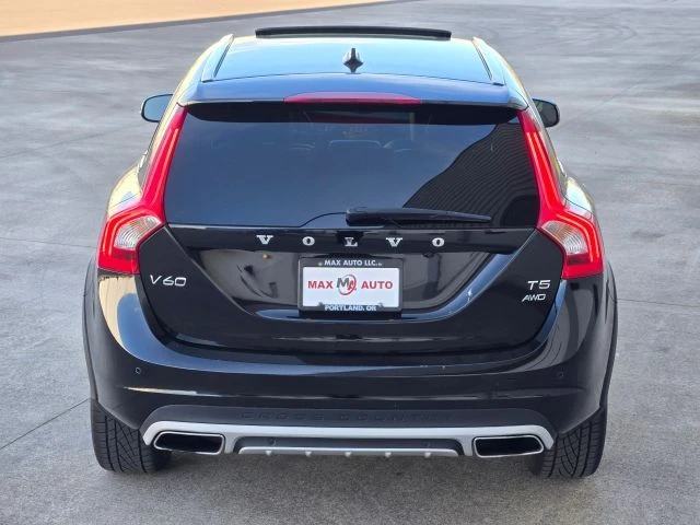 2017 Volvo V60 1st Gen - Image 7 of 21
