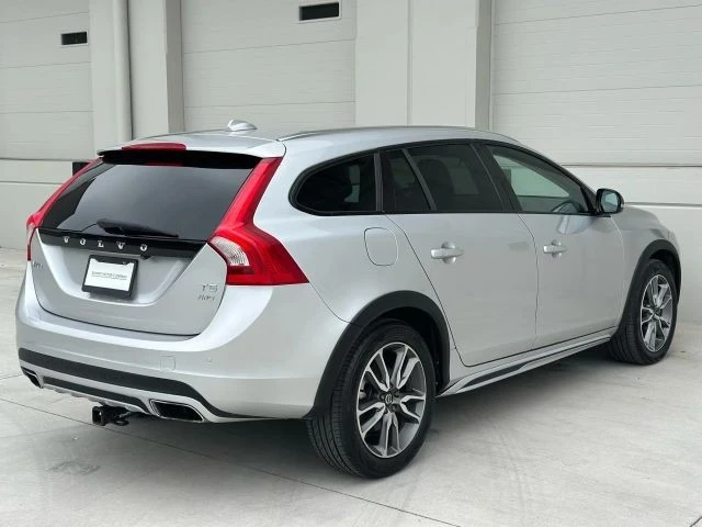 2017 Volvo V60 1st Gen - Image 5 of 21