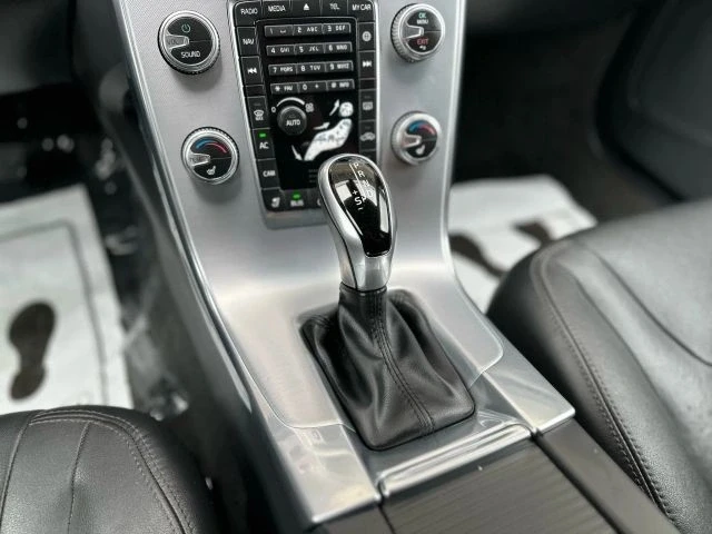 2017 Volvo V60 1st Gen - Image 20 of 21