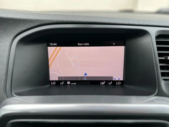 2017 Volvo V60 1st Gen - Image 17 of 21