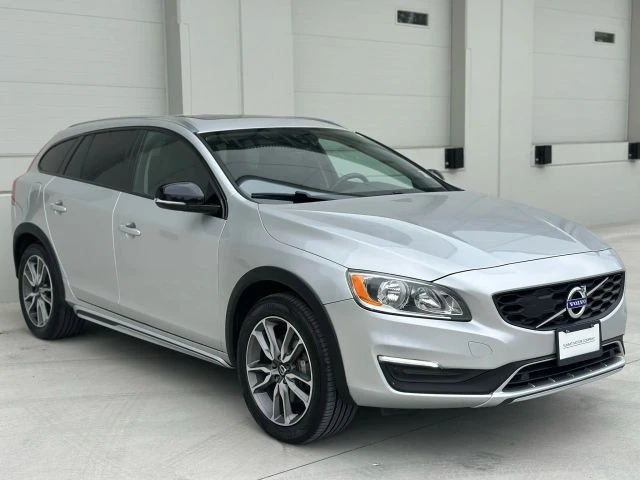 2017 Volvo V60 1st Gen - Image 7 of 21