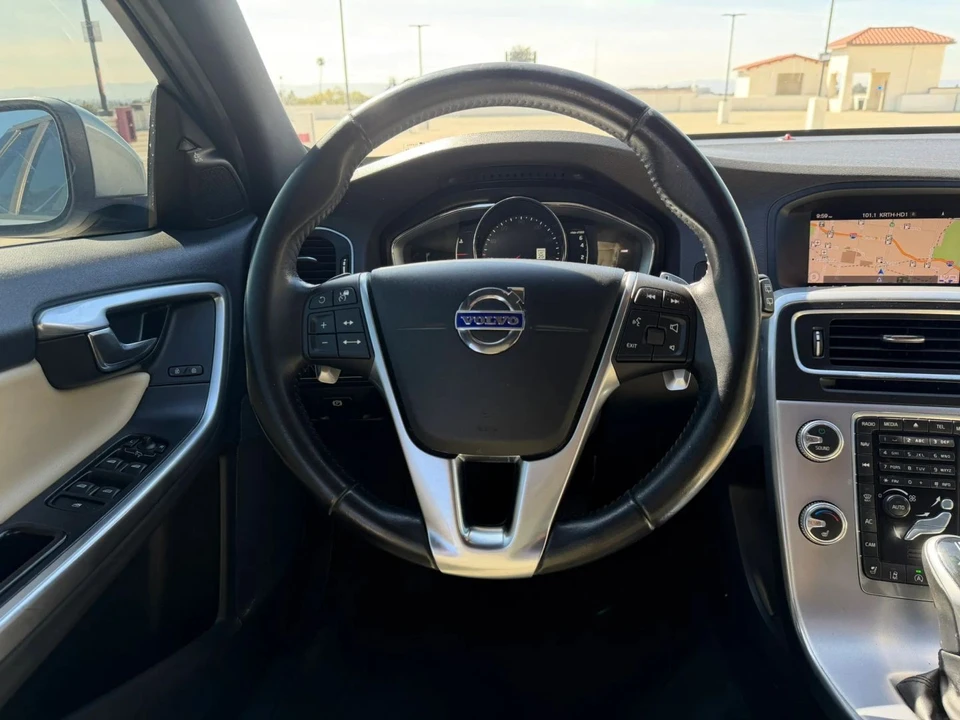 2017 Volvo V60 1st Gen - Image 14 of 21