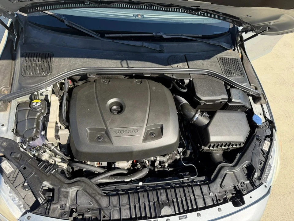 2017 Volvo V60 1st Gen - Image 20 of 21