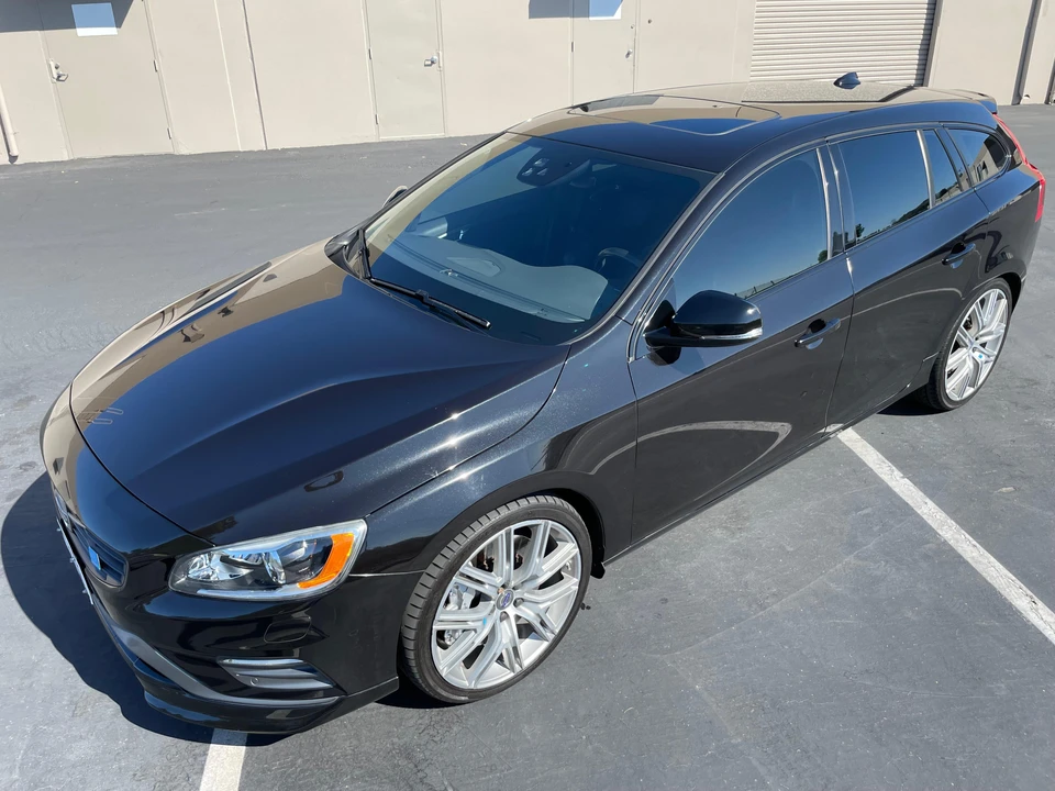 2017 Volvo V60 1st Gen - Image 12 of 31
