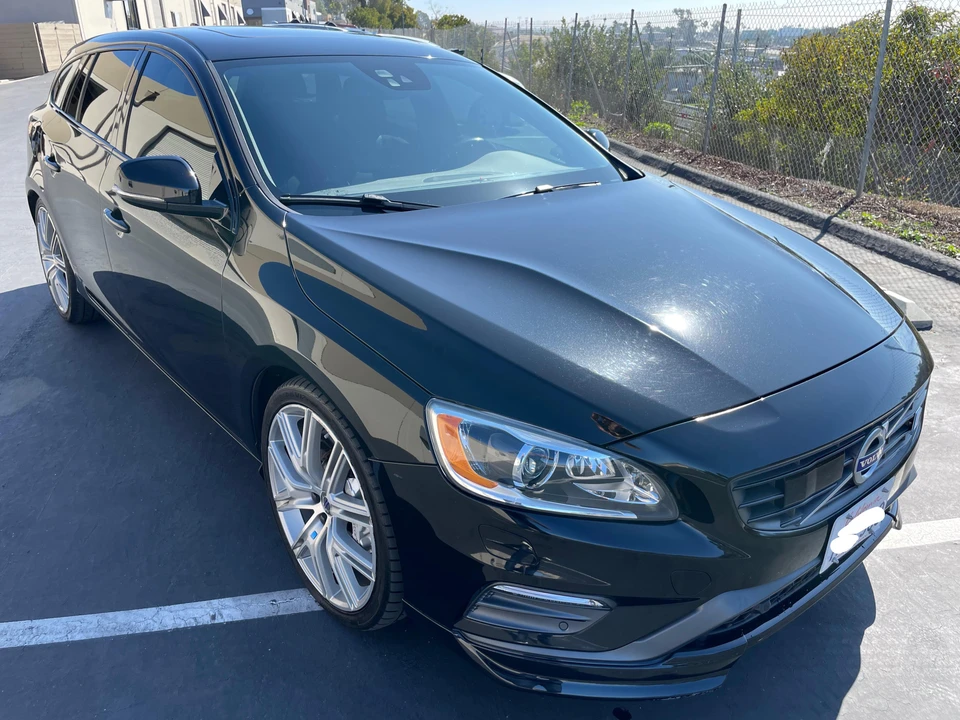 2017 Volvo V60 1st Gen - Image 25 of 31