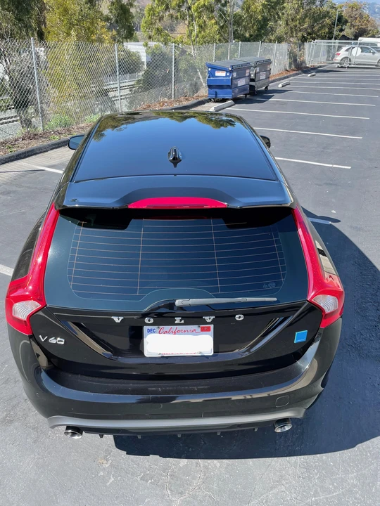 2017 Volvo V60 1st Gen - Image 18 of 31