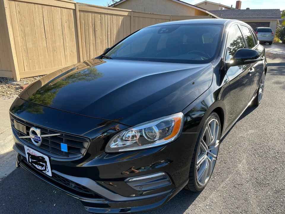 2017 Volvo V60 1st Gen - Image 10 of 31