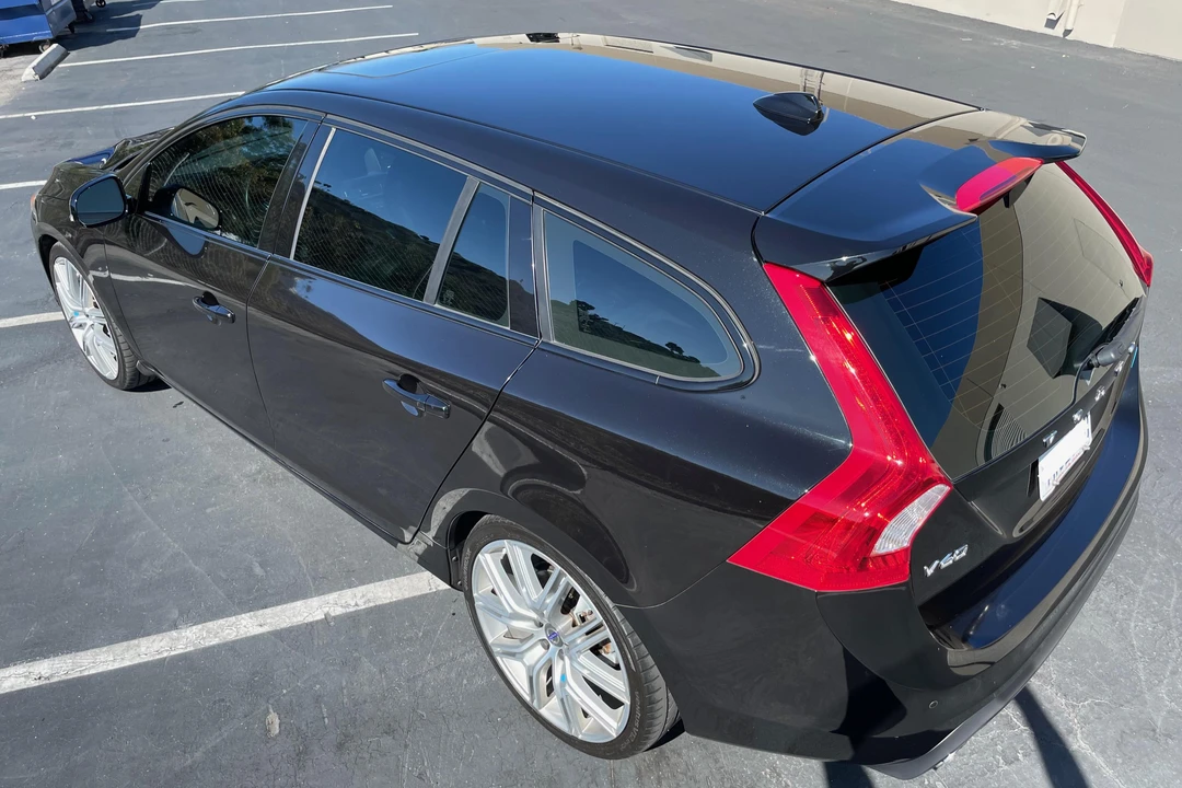 2017 Volvo V60 1st Gen - Image 4 of 31