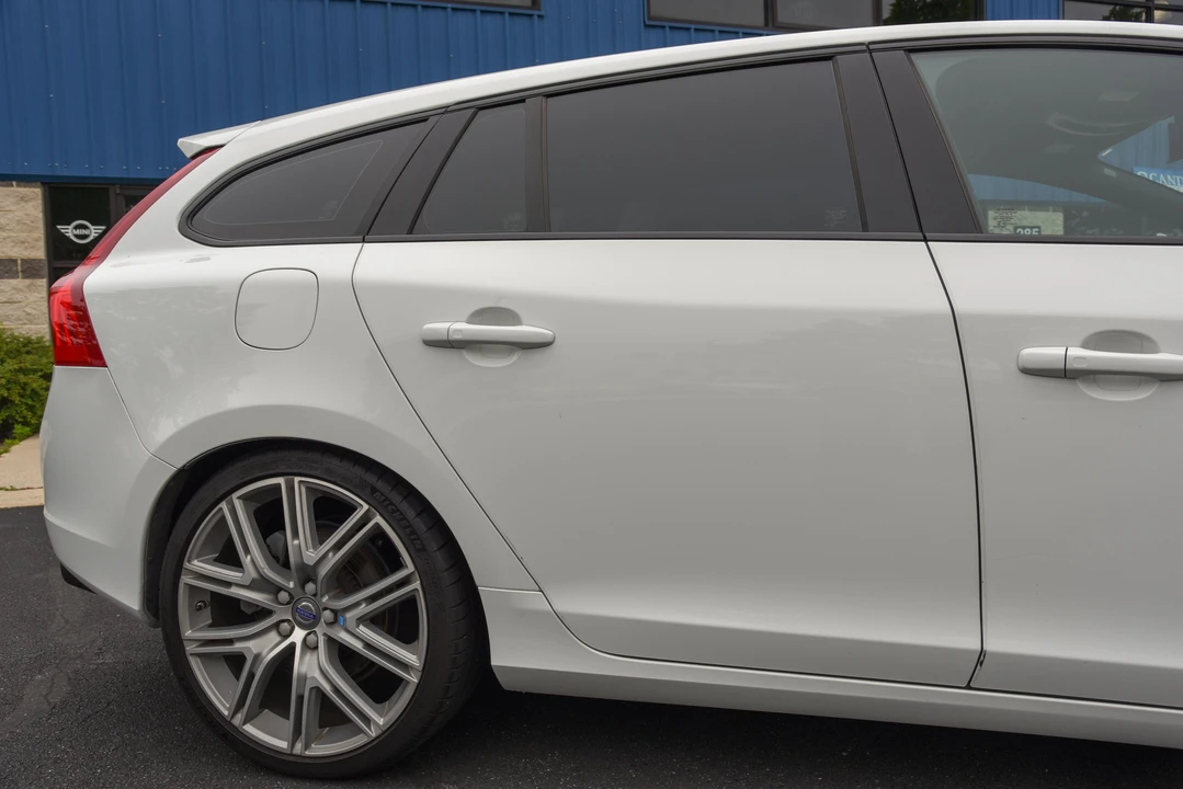 2017 Volvo V60 1st Gen - Image 30 of 31