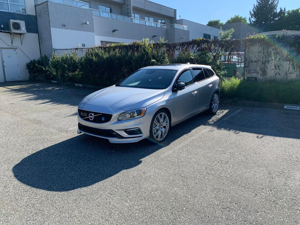 2017 Volvo V60 1st Gen - Image 6 of 31