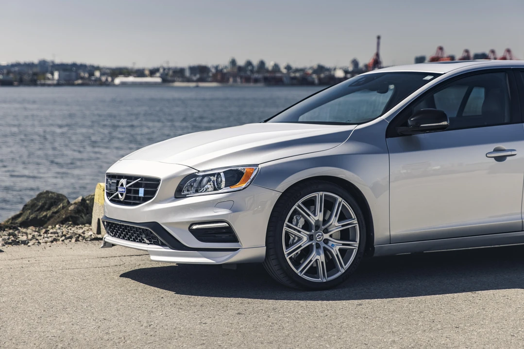 2017 Volvo V60 1st Gen - Image 26 of 31