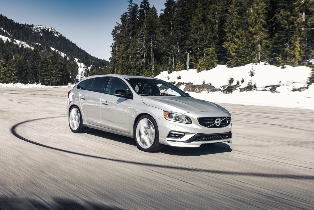2017 Volvo V60 1st Gen - Image 22 of 31
